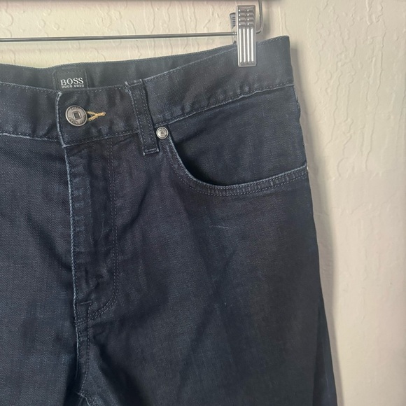 BOSS HUGO BOSS Regular Fit Straight Leg Dark Wash Stretch Jeans Maine 1 32x32 - Picture 9 of 15